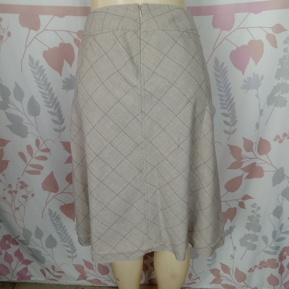 i.e petite plaid linen long loose bottom size 6P - Picture 3 of 8